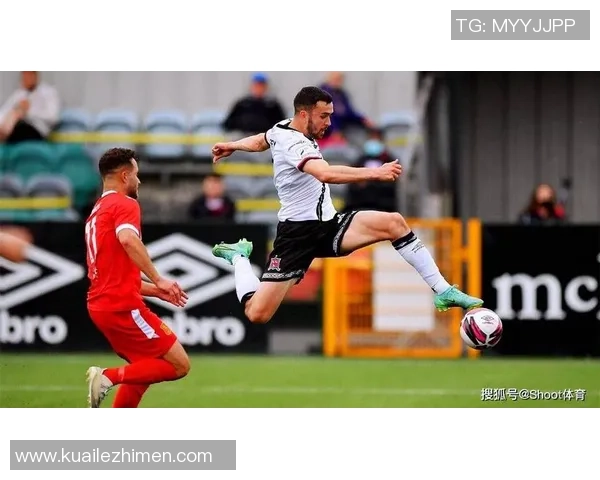 波西米亚人对阵卡宾迪利精彩赛事回顾与分析