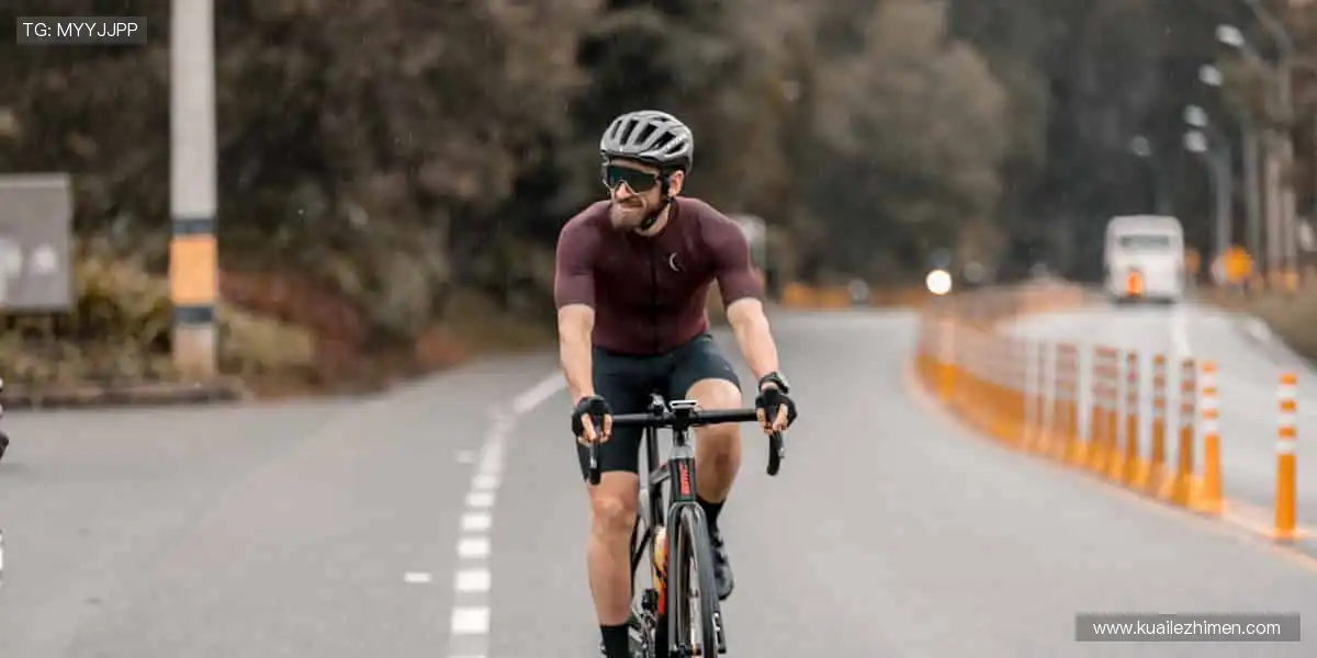 指尖滑动，精彩无限！📱 随时随地，畅享体育直播新体验！